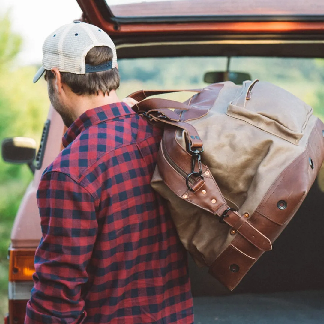 Dakota Waxed Canvas Oversized Weekend Bag | Field Khaki w/ Chestnut Brown Leather