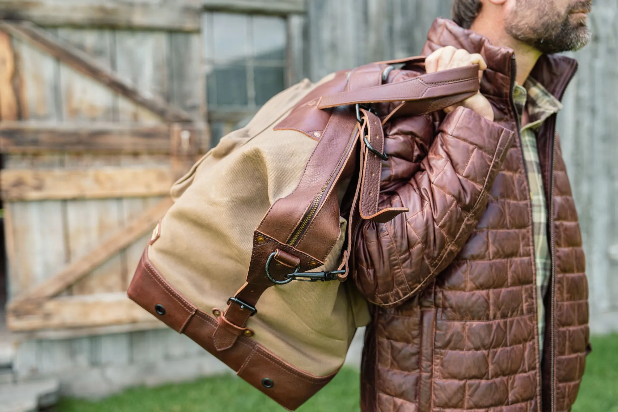 Dakota Waxed Canvas Oversized Weekend Bag | Field Khaki w/ Chestnut Brown Leather