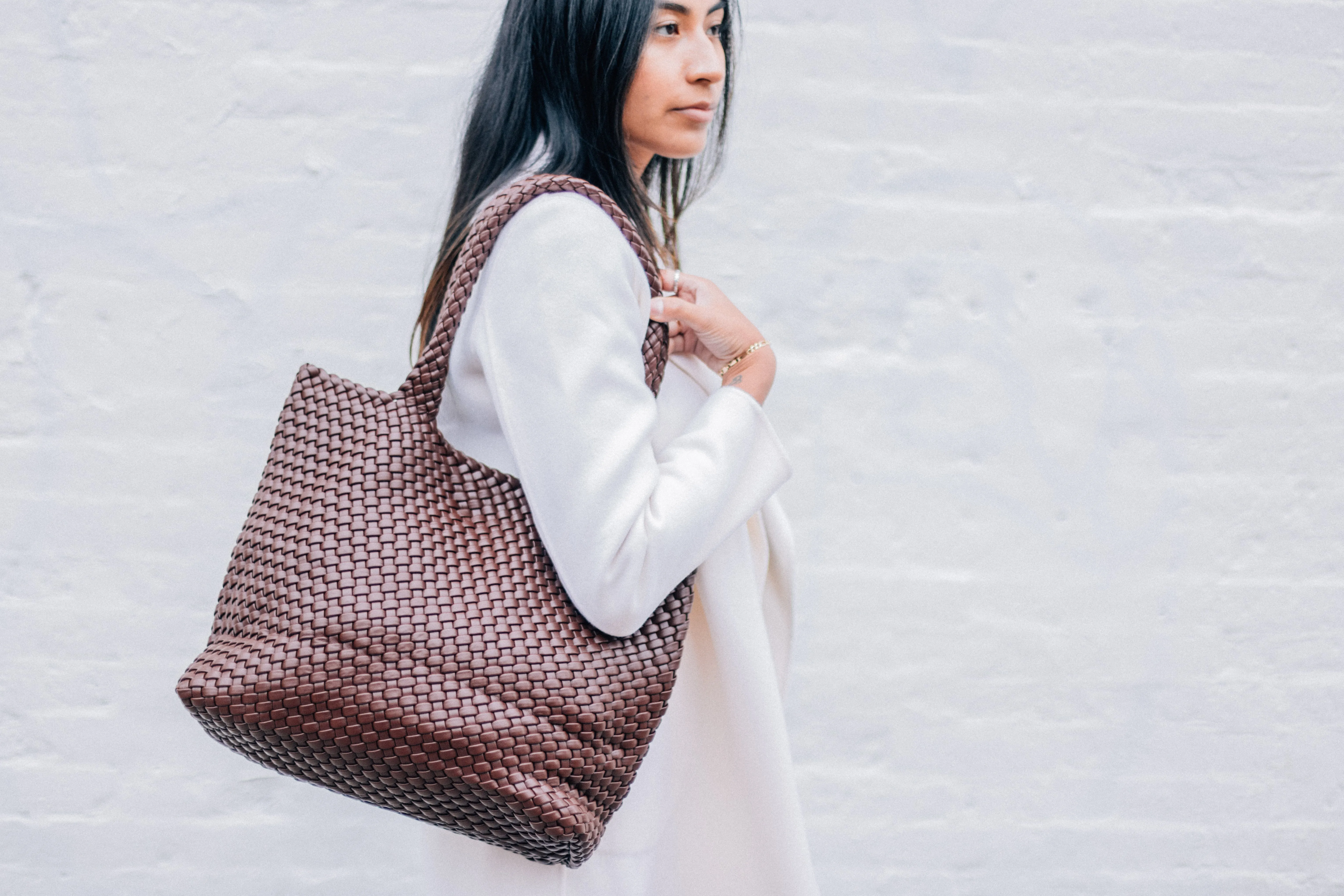 LARGE WOVEN TOTE-COFFEE