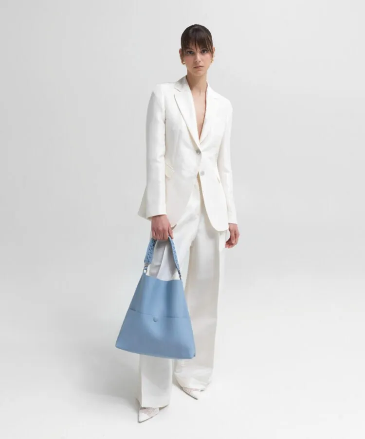 Slim M Stich Tote 23 Grained Leather Sky