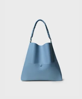 Slim M Stich Tote 23 Grained Leather Sky